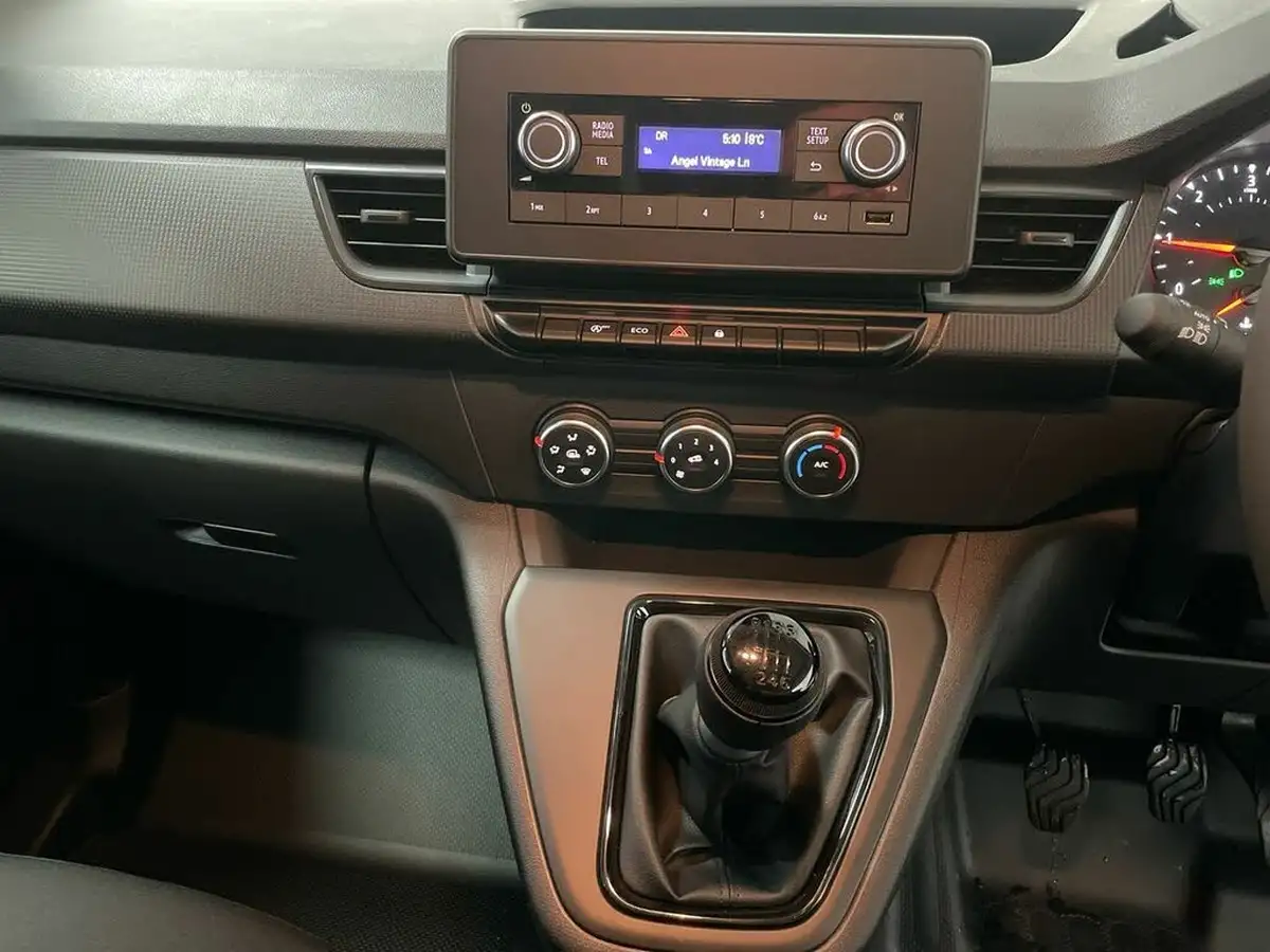2024-renault-kangoo-15dci-ml19-95-start-big-27