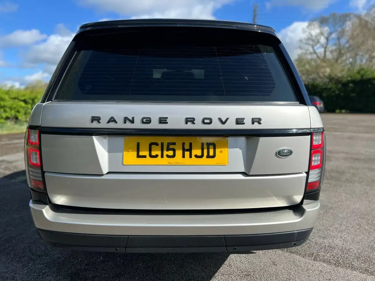 2015-land-rover-range-rover-30tdv6-vogue-big-7
