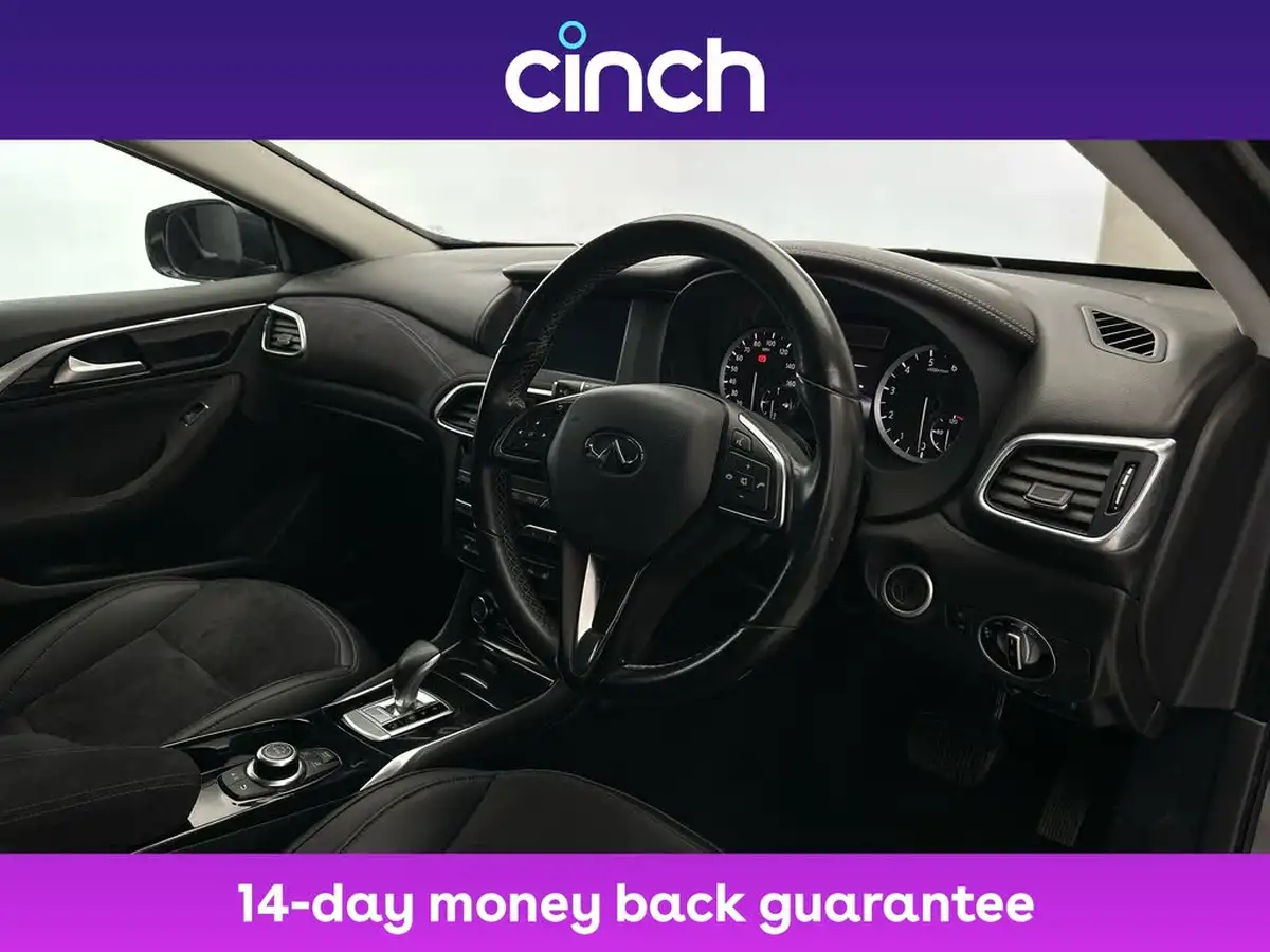 2017-infiniti-q30-16-business-executive-156ps-dct-big-8