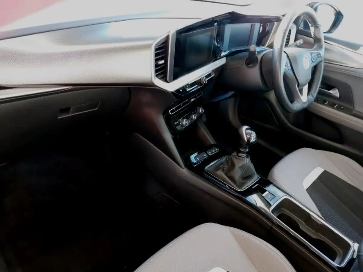 2022-vauxhall-mokka-12-elite-edition-100ps-big-4