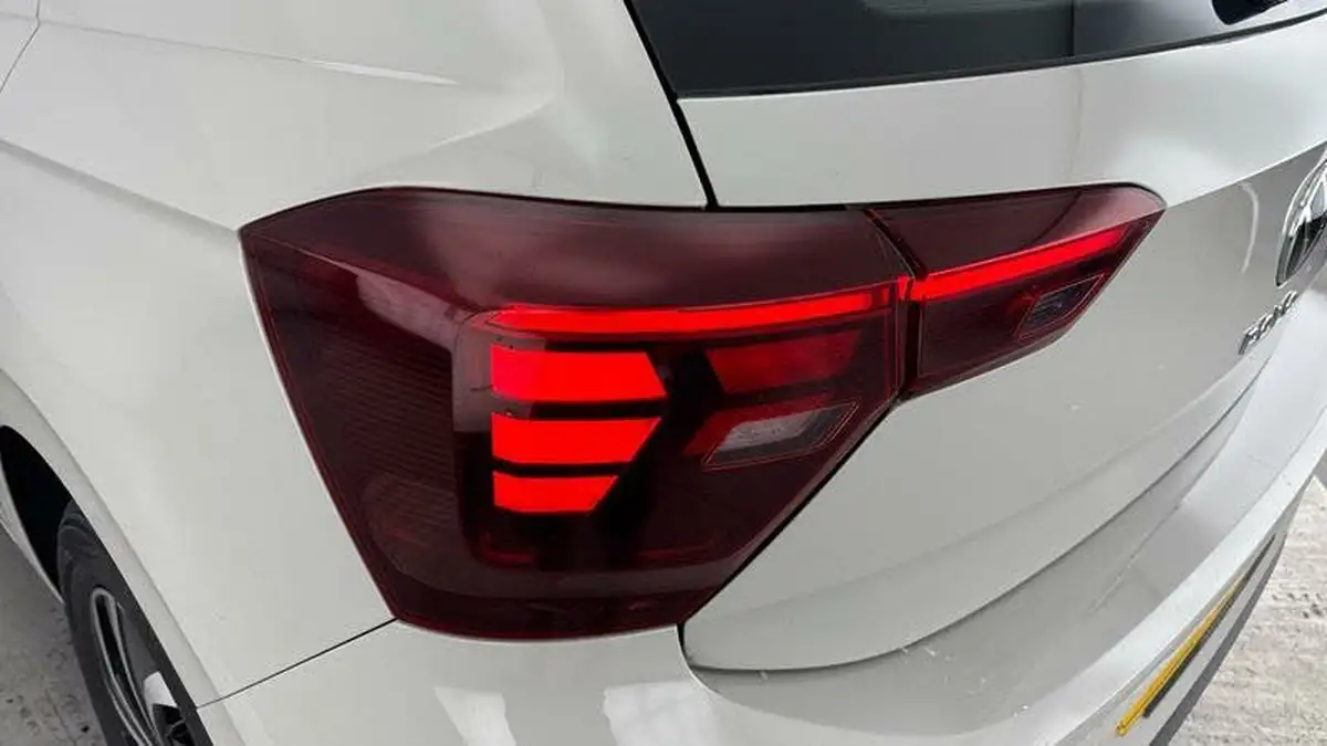 2024-volkswagen-polo-10-tsi-life-big-27