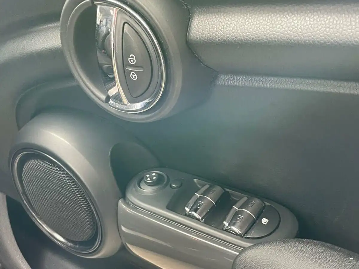 2017-mini-cooper-15-cooper-ss-hatchback-5d-big-34