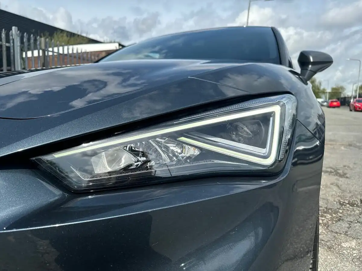 2021-seat-leon-10-etsi-evo-fr-sport-hatchback-big-12