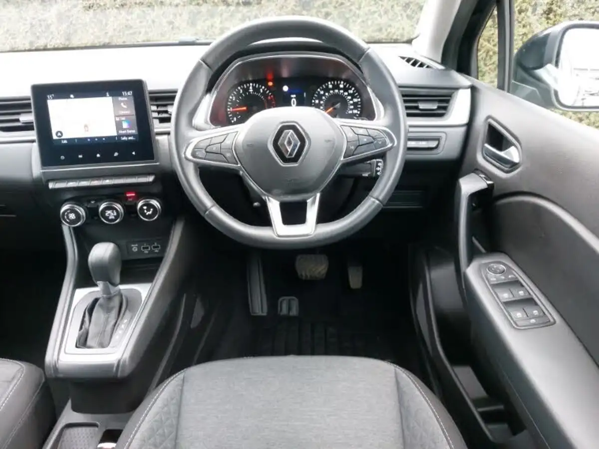 2022-renault-captur-13-tce-iconic-edition-edc-auto-big-6