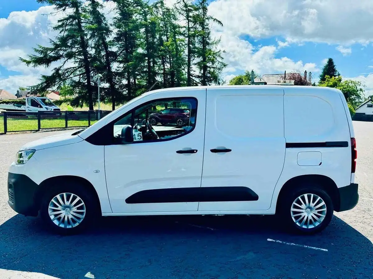 2020-citroen-berlingo-15bluehdi-650-enterprise-ss-big-3