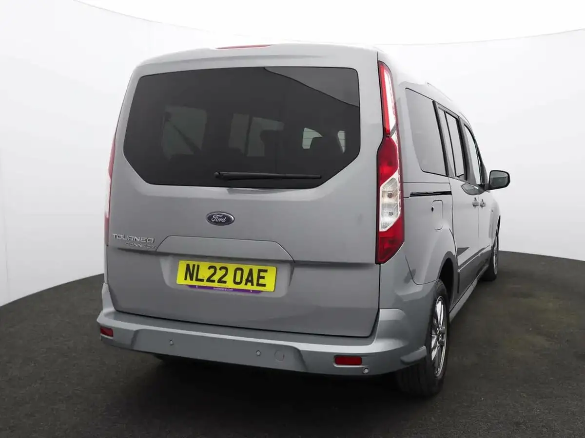 2022-ford-grand-tourneo-connect-15-titanium-120ps-ecoblue-1499cc-big-4
