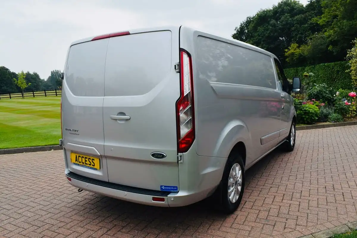 2021-ford-transit-custom-20tdci-300-l1h1-limited-170pseu6dt-panel-van-auto-big-8