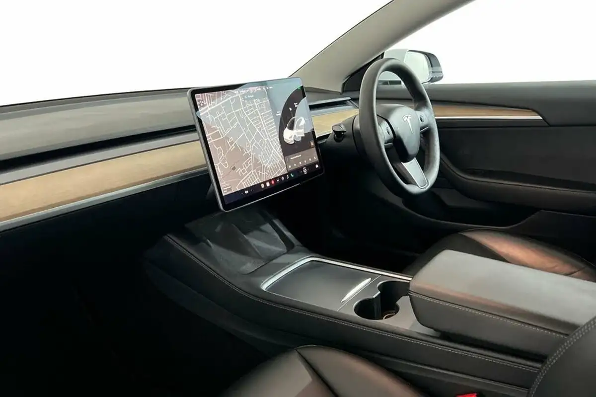 2021-tesla-model-3-e-long-range-awd-big-8