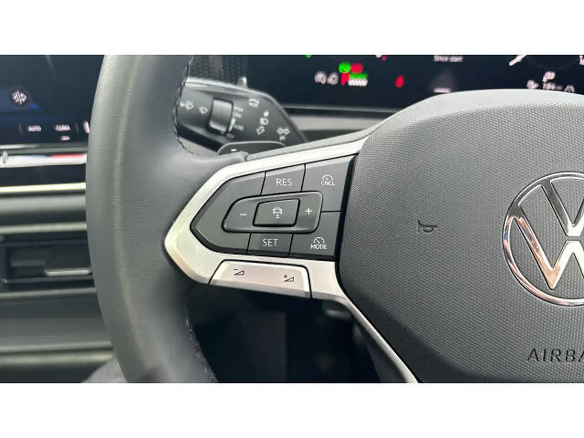 2024-volkswagen-tiguan-15-tsi-match-big-16