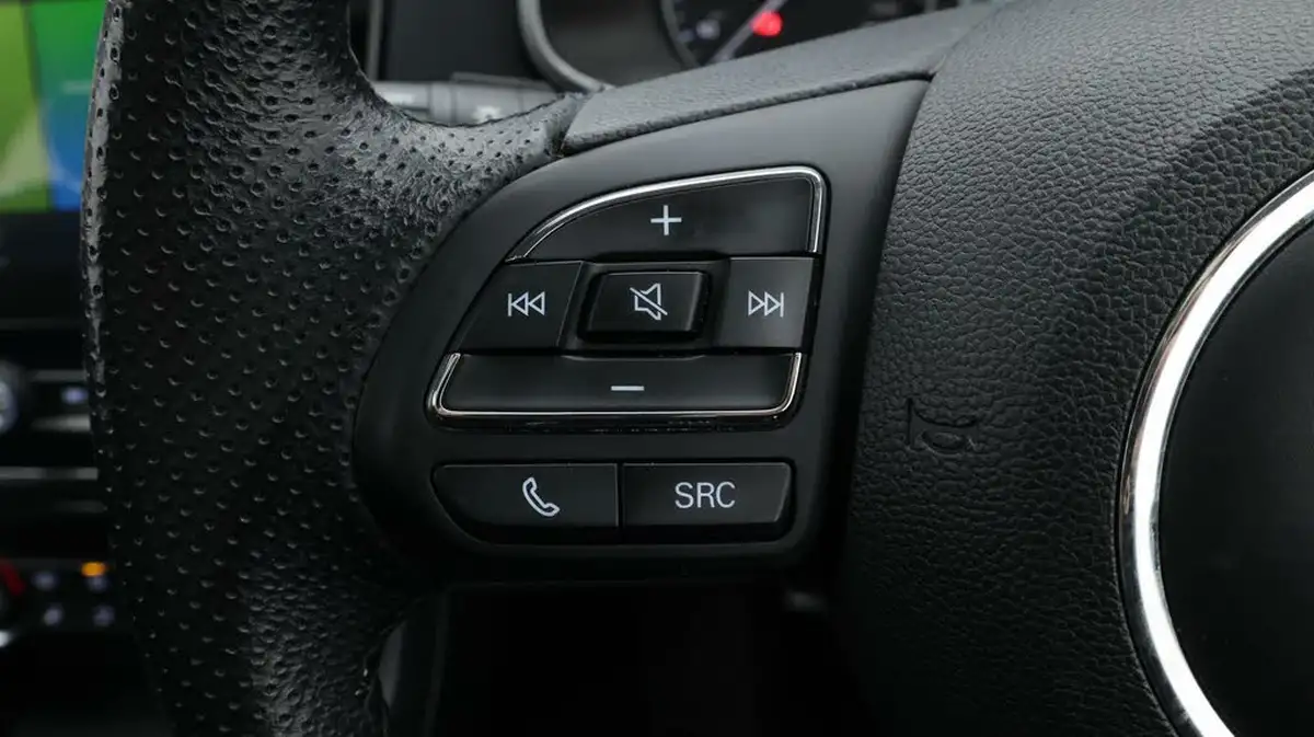2021-mg-zs-suv-e-exclusive-ev-big-25