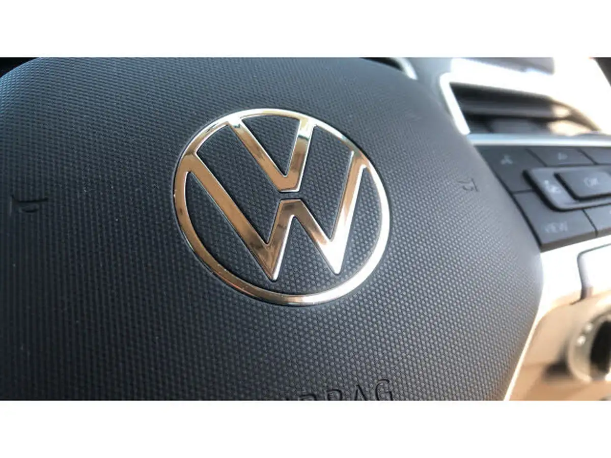 2022-volkswagen-t-roc-10-tsi-style-hatchback-5d-big-28