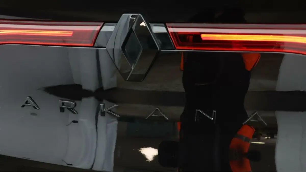 2023-renault-arkana-16-e-tech-engineered-big-19