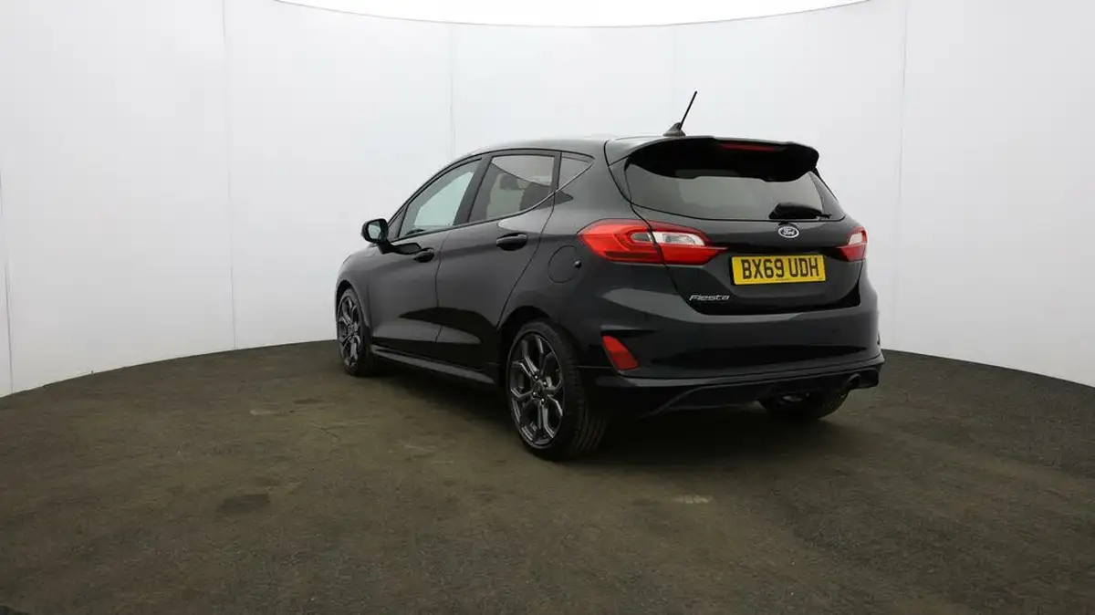 2018-ford-fiesta-10t-st-line-x-125ps-5d-big-35