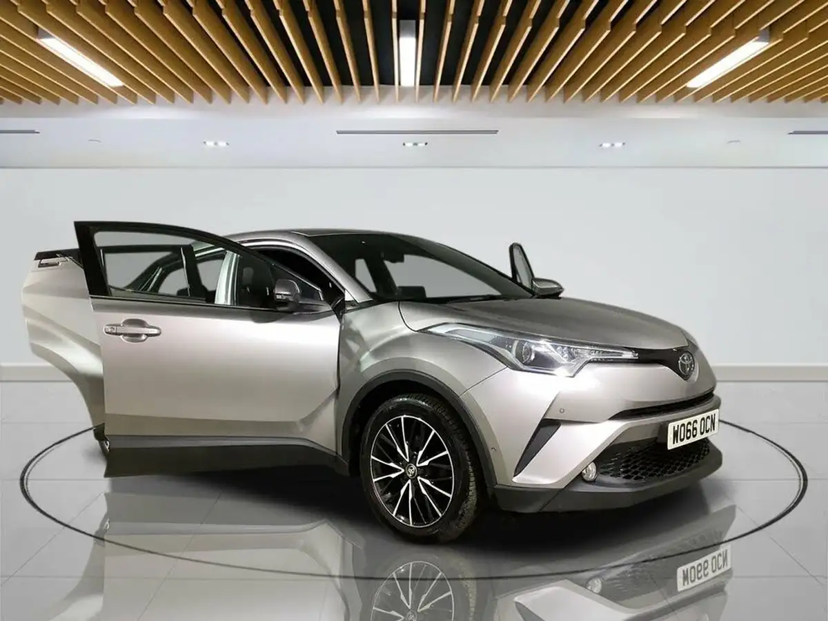 2017-toyota-c-hr-12-excel-cvt-big-8