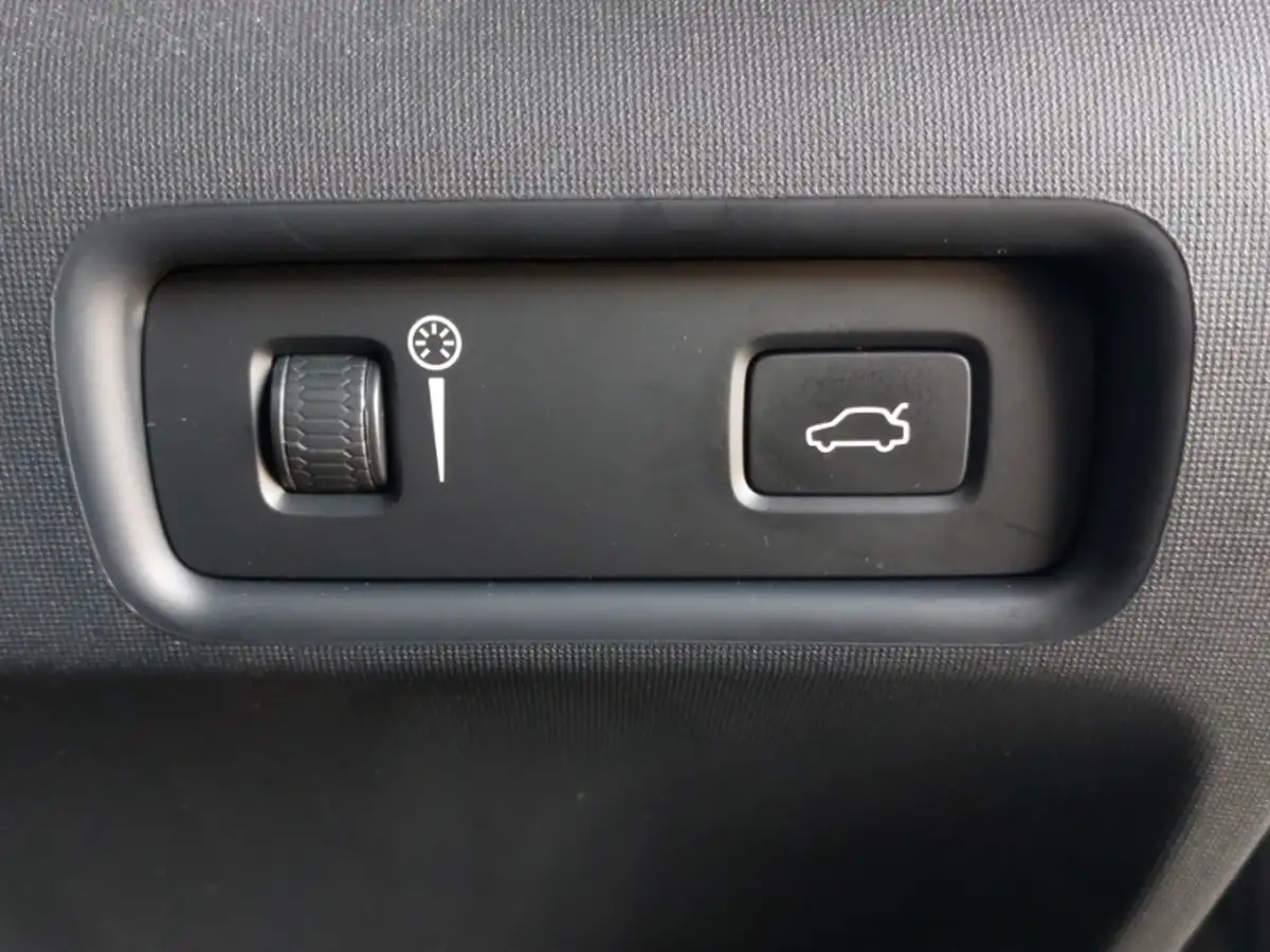 2022-polestar-polestar-2-e-ps2-165kw-standard-single-hatchback-big-13