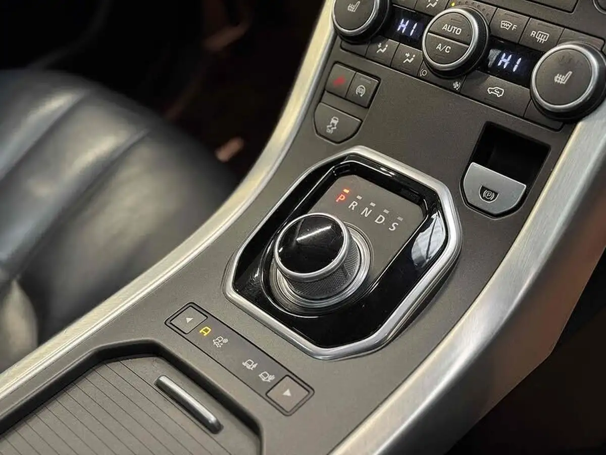 2015-land-rover-range-rover-evoque-22sd4-pure-tech-hatchback-5d-auto-big-11