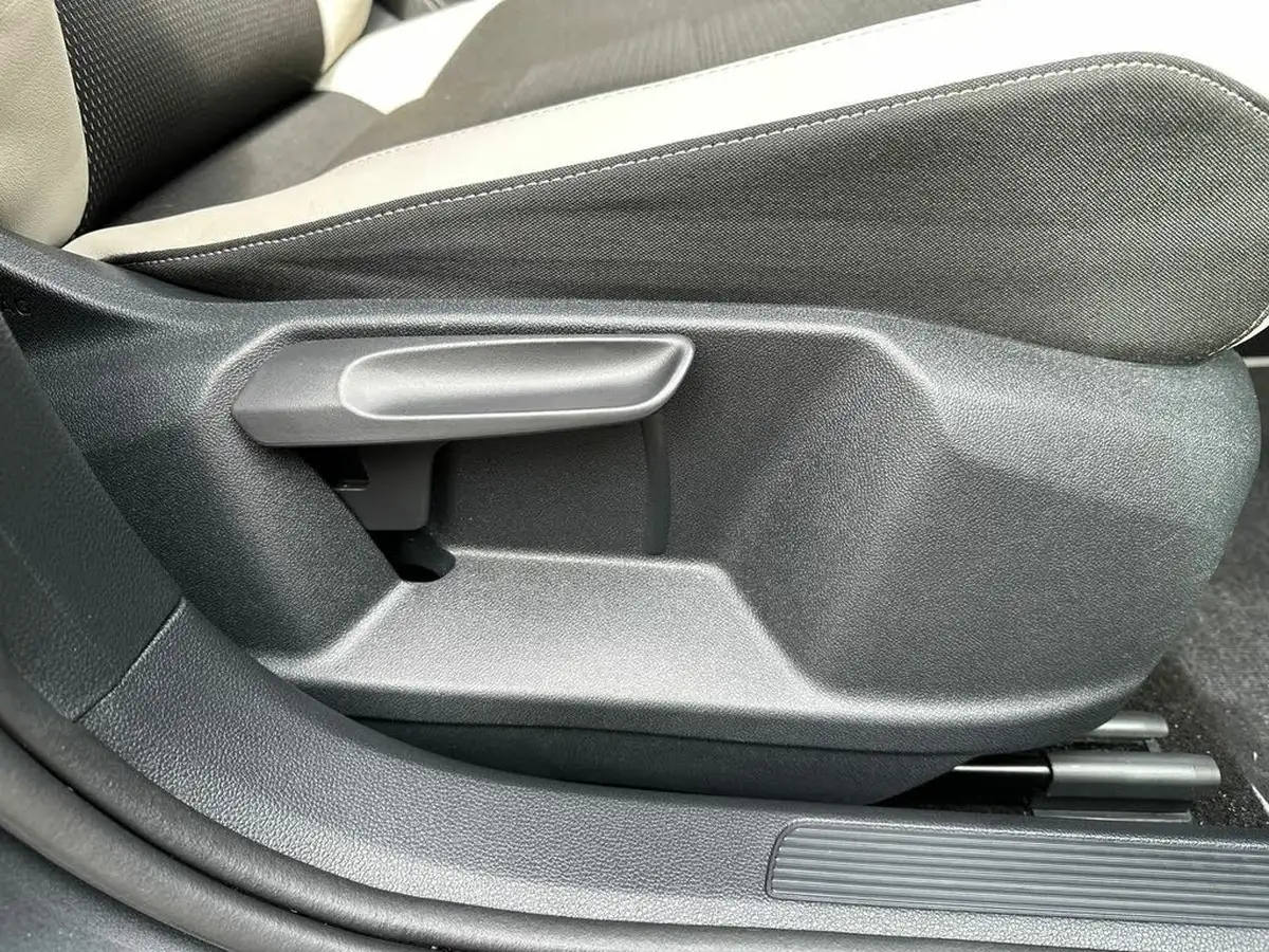2021-volkswagen-t-roc-15-tsi-sel-dsg-big-29
