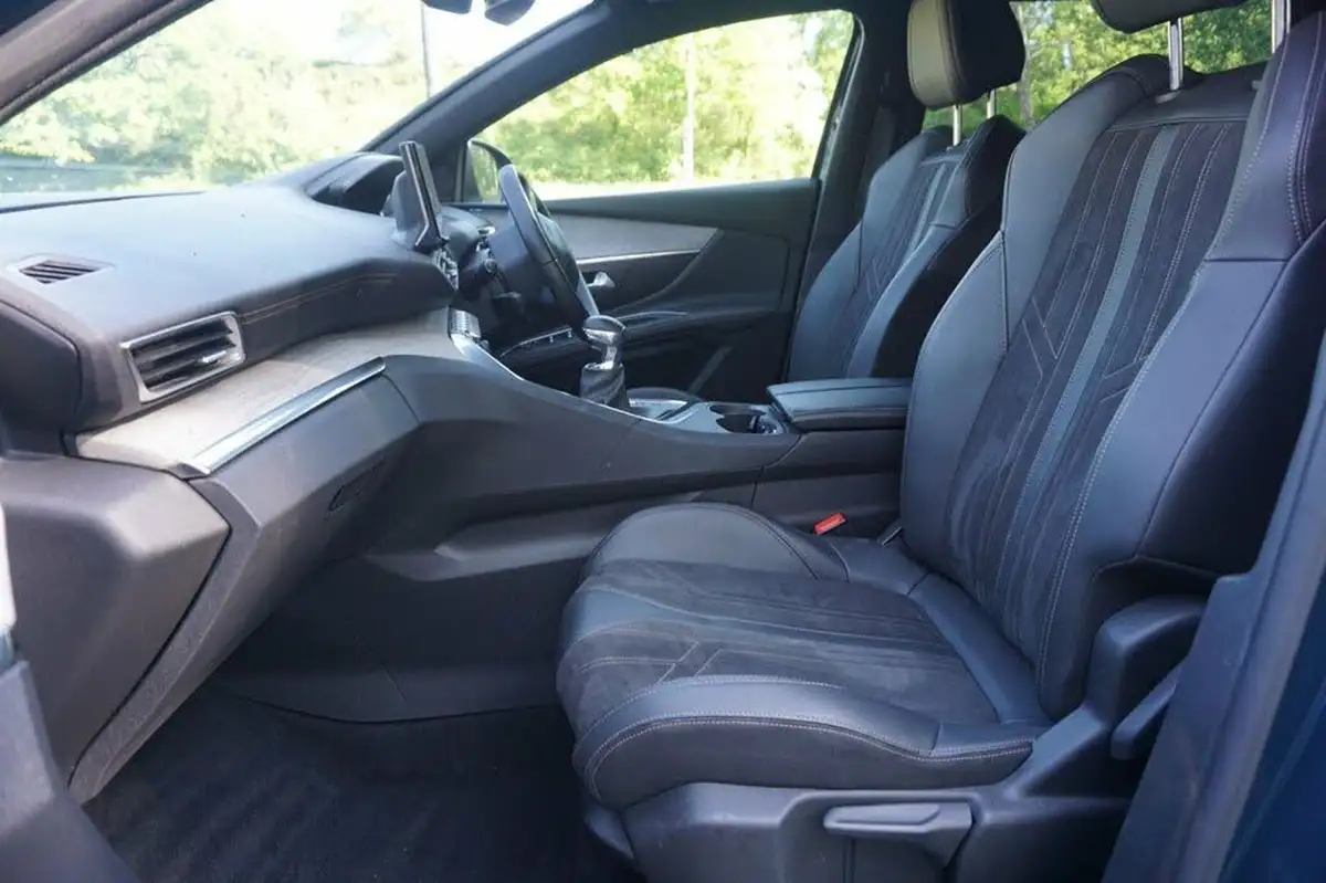 2021-peugeot-5008-suv-12-puretech-gt-big-5
