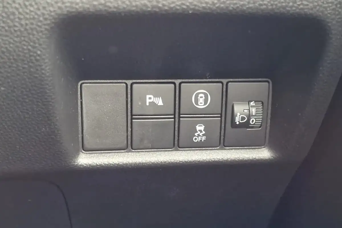 2022-honda-jazz-15-i-mmd-ex-107ps-big-20