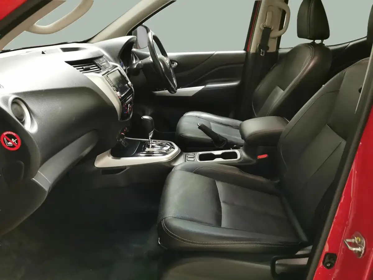 2019-nissan-navara-23dci-tt-tekna-8-navileather-auto-big-2