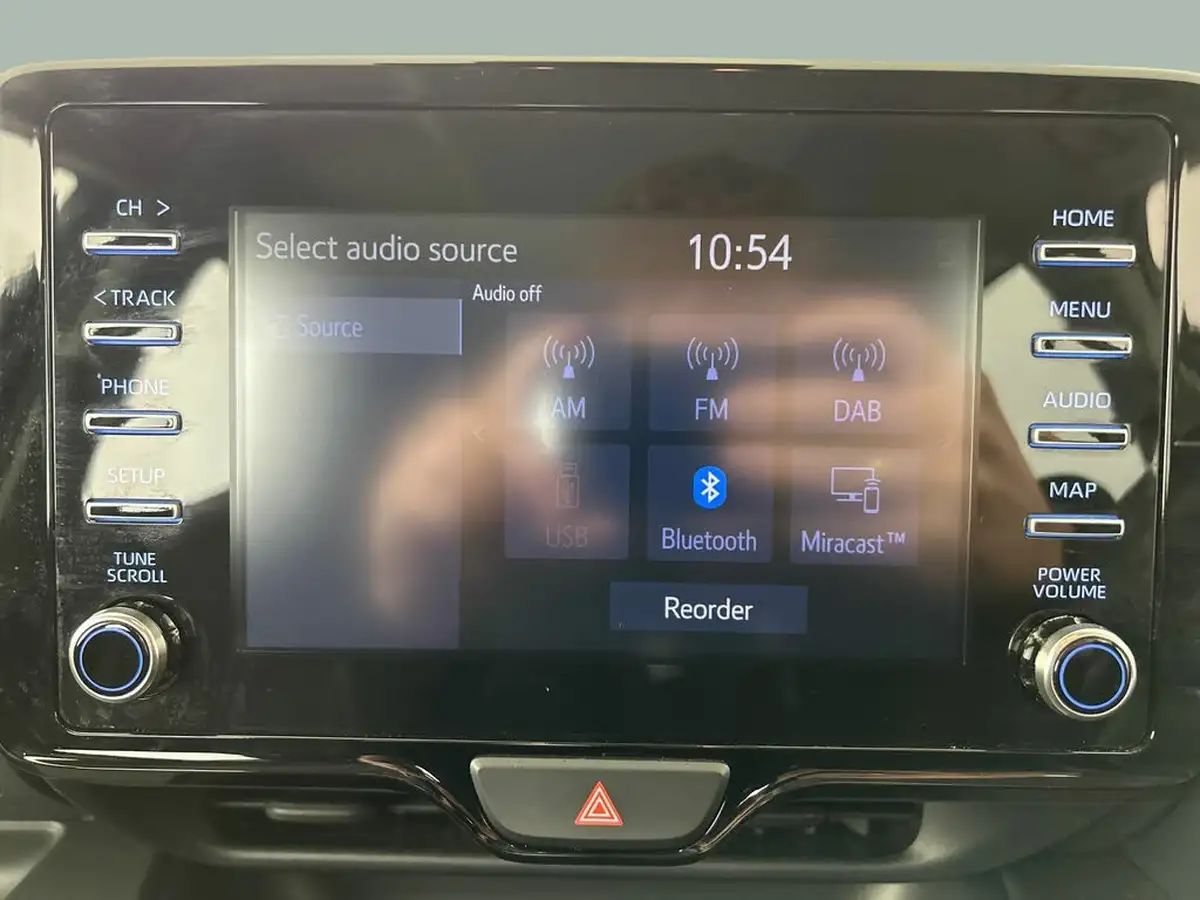 2022-toyota-yaris-15-vvt-i-icon-big-18