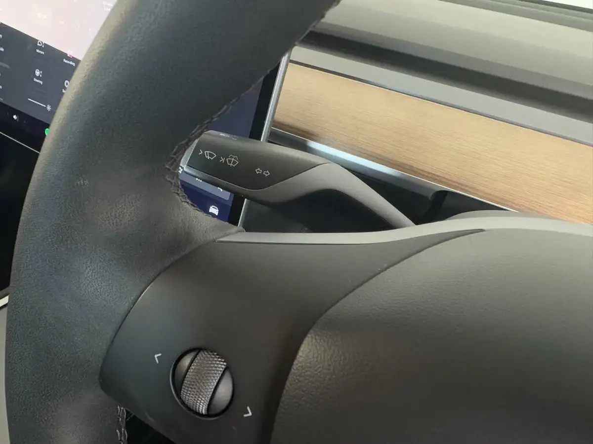2021-tesla-model-3-e-long-range-awd-big-43