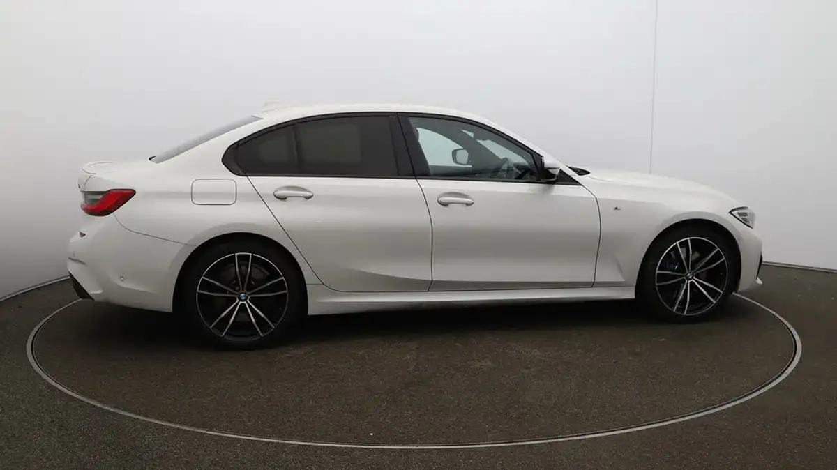 2020-bmw-3-series-20-330e-m-sport-saloon-4d-big-8