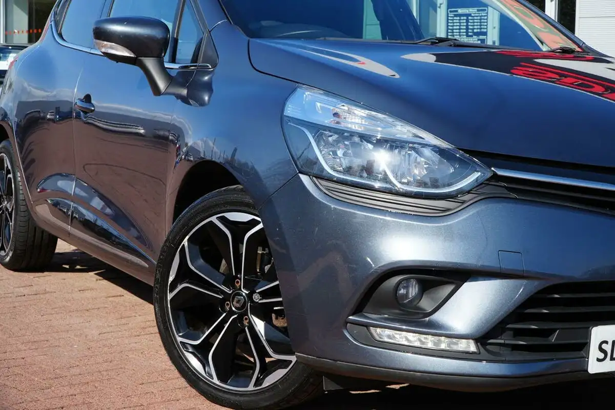 2019-renault-clio-09-tce-iconic-75ps-big-43