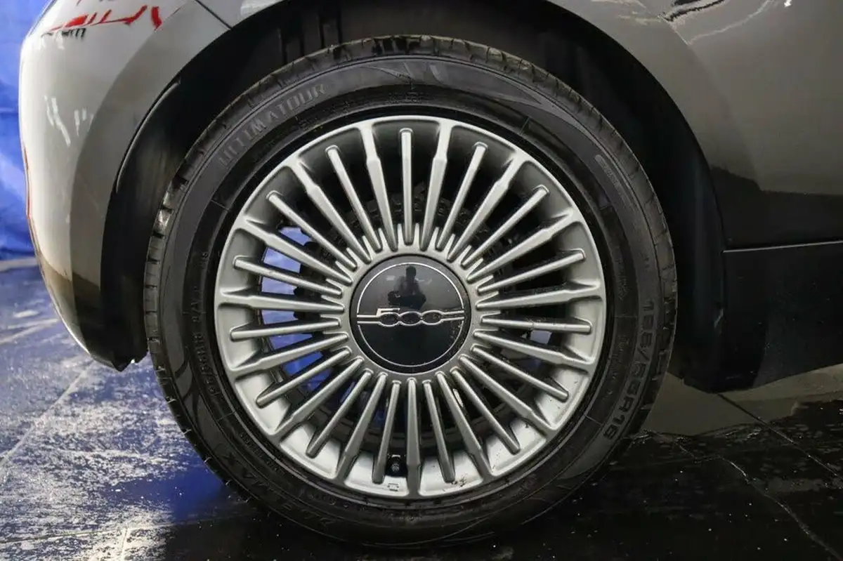 2022-fiat-500-e-icon-117bhp-big-34