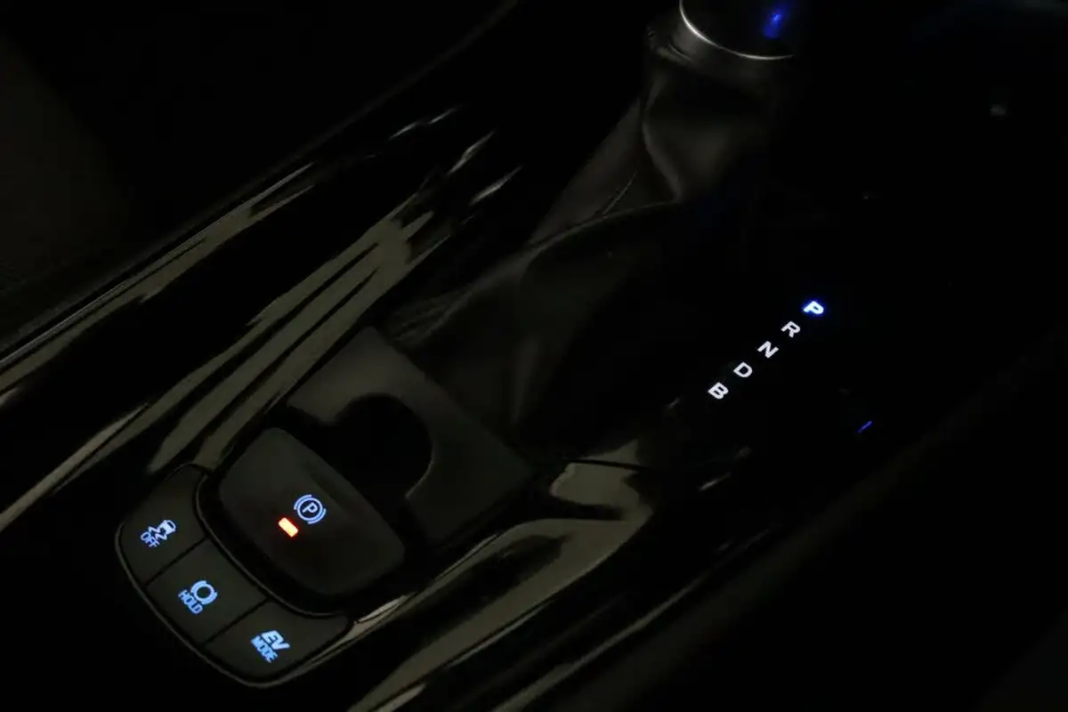 2021-toyota-c-hr-18-vvt-i-design-big-20