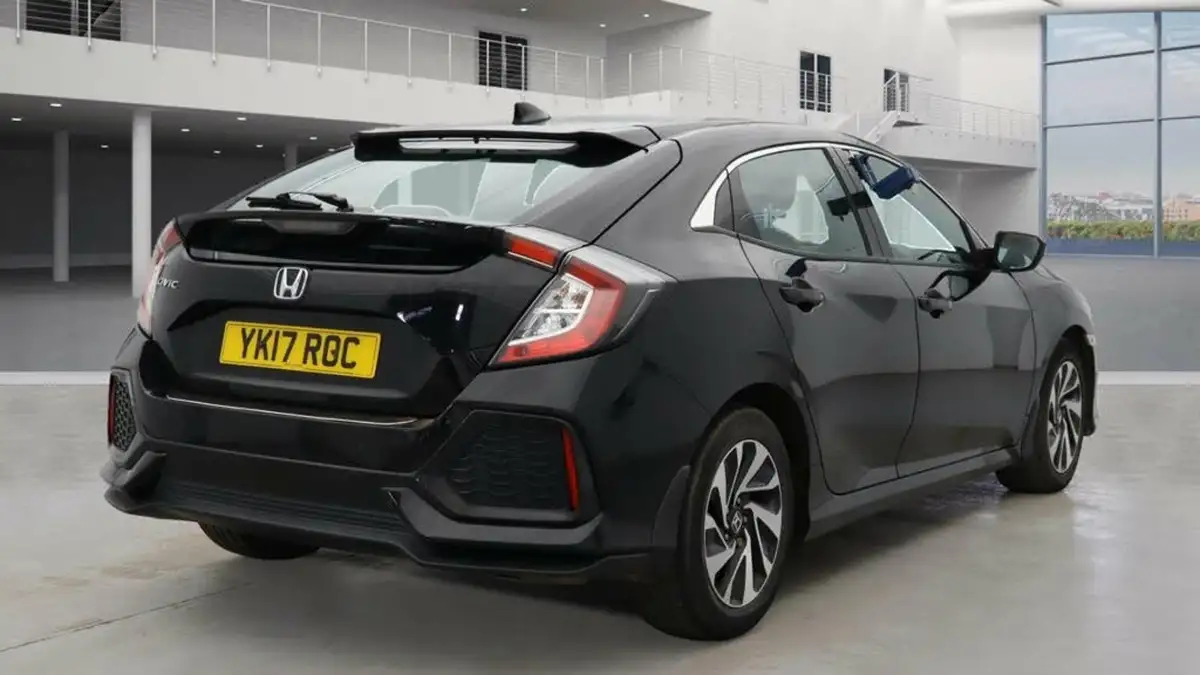 2017-honda-civic-10-vtec-turbo-se-big-3