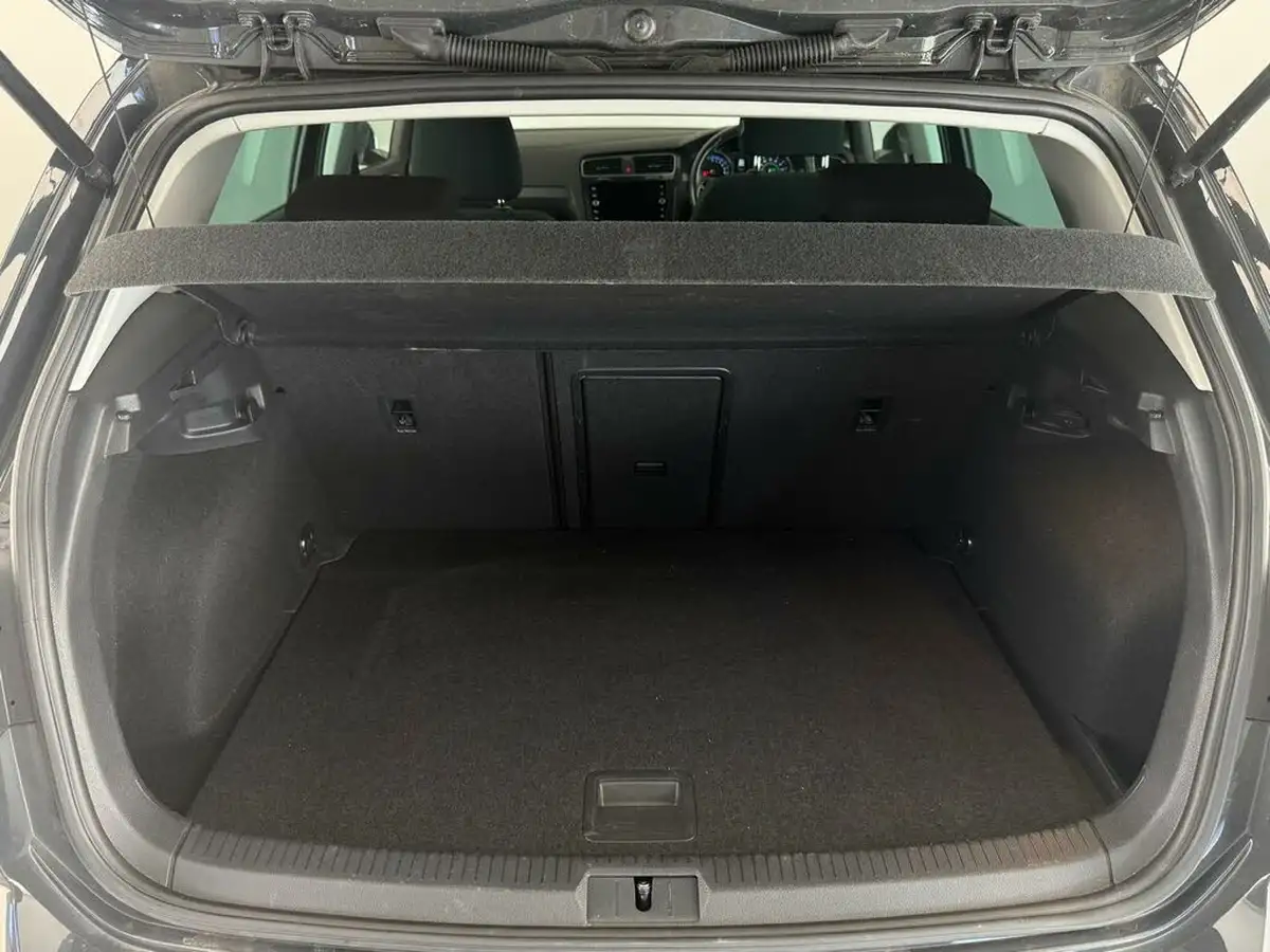 2020-volkswagen-golf-e-e-golf-big-35