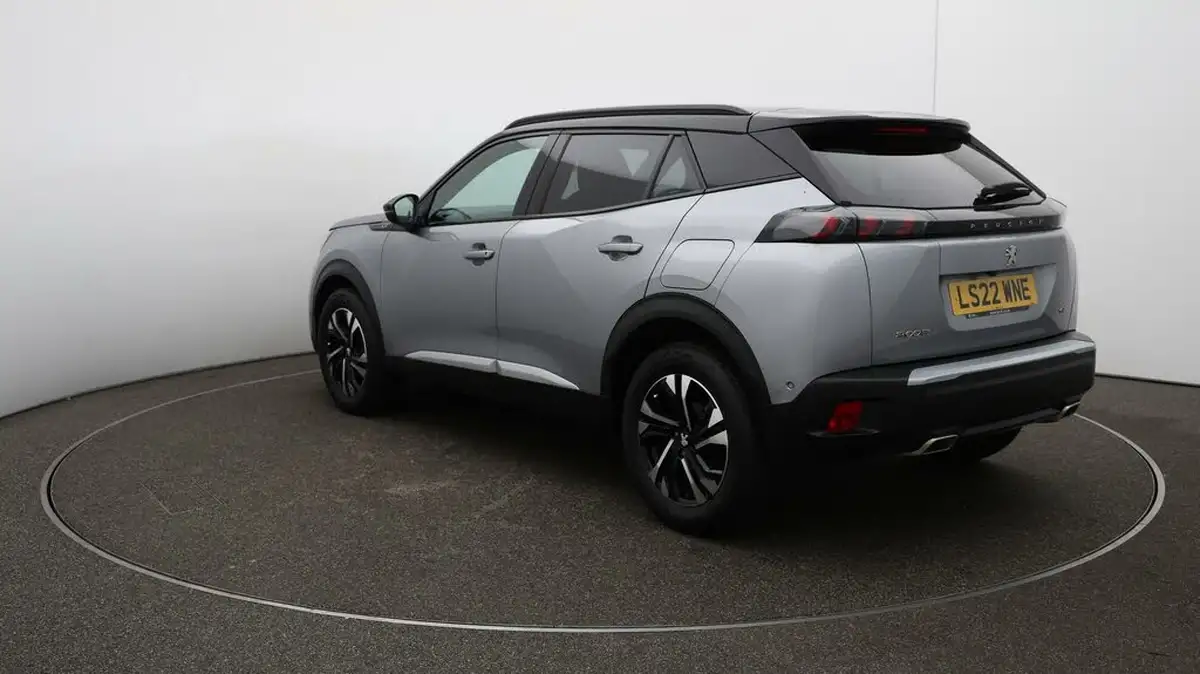 2022-peugeot-2008-suv-12-puretech-gt-big-54