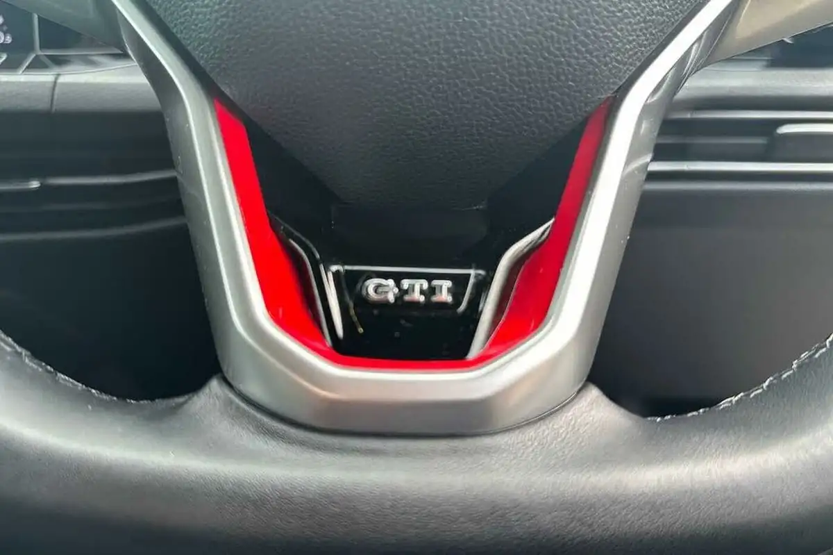 2021-volkswagen-golf-20-tsi-gti-dsg-big-22