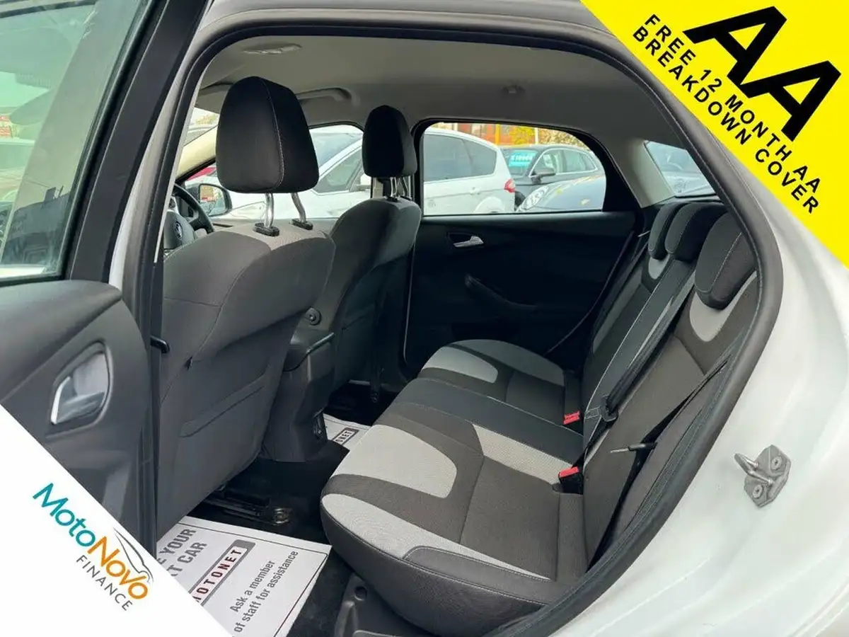 2013-ford-focus-16-zetec-s-scti-182ps-hatchback-big-4