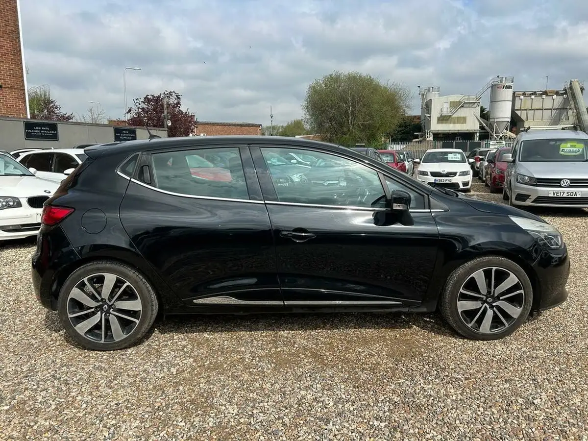 2015-renault-clio-15dci-dynamique-s-medianav-edc-auto-big-5