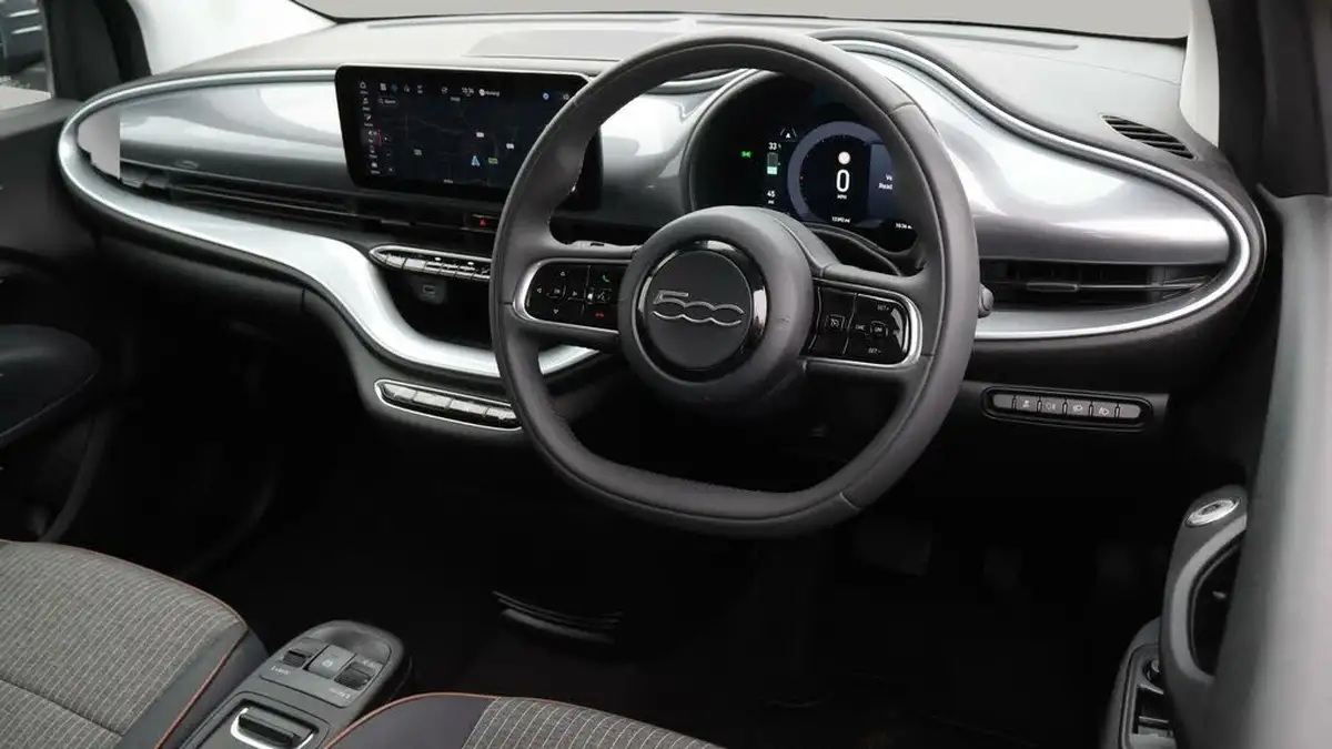 2022-fiat-500-e-icon-117bhp-big-9