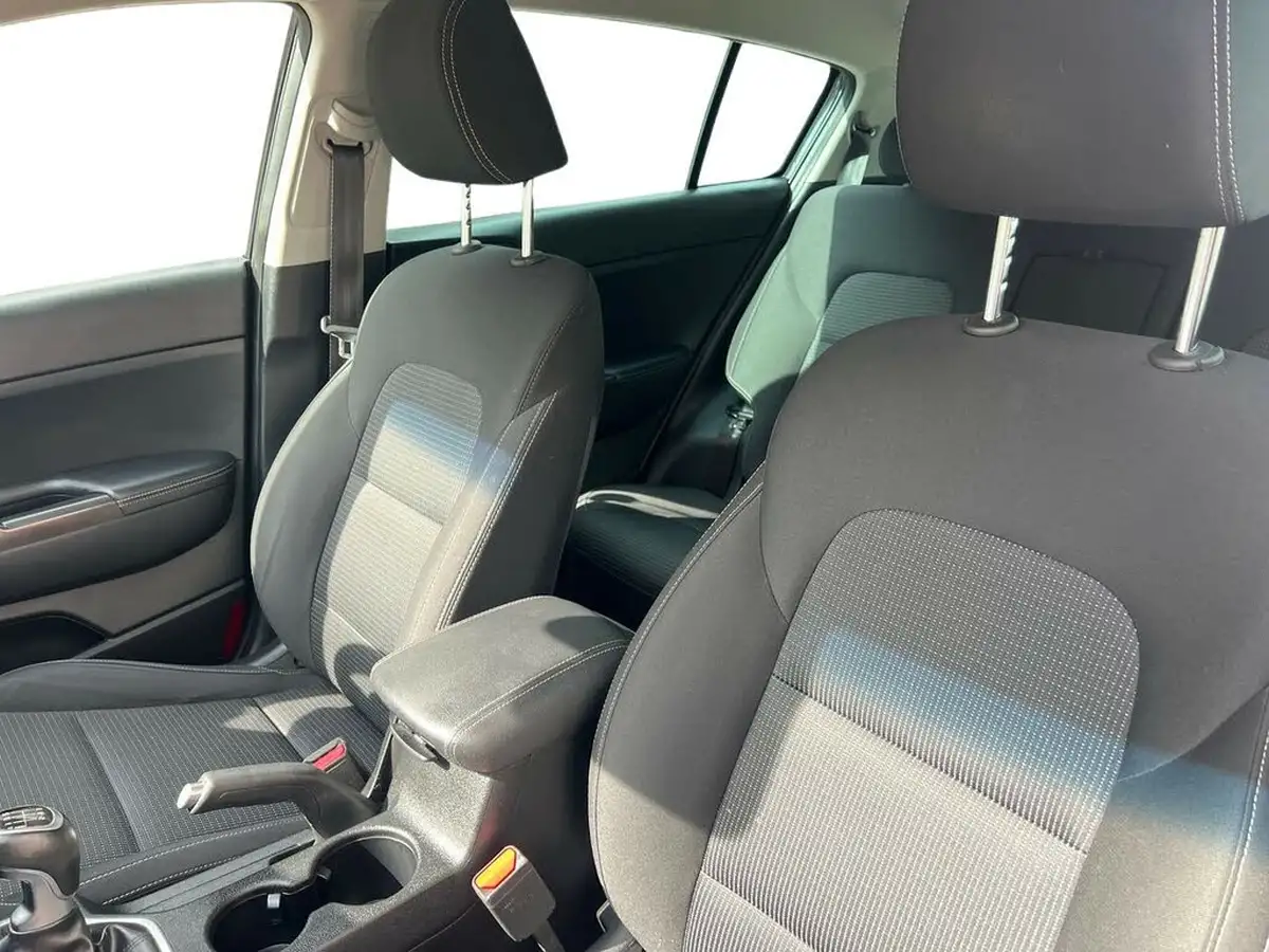 2019-kia-sportage-16-gdi-2-big-7