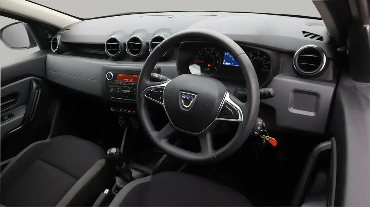 2019-dacia-duster-16-sce-essential-big-8