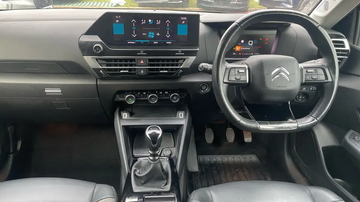 2021-citroen-c4-12-puretech-shine-130ps-big-3
