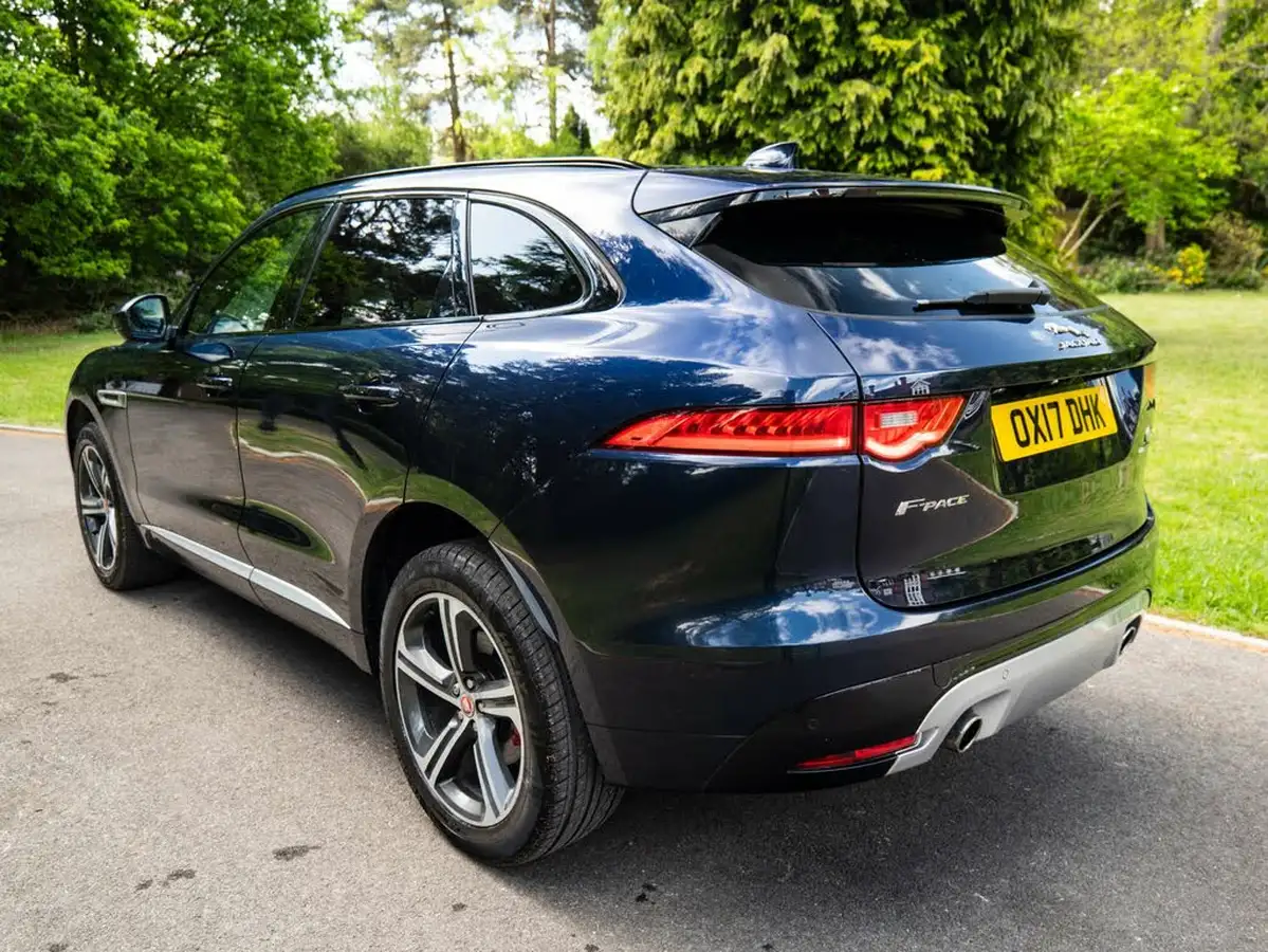 2017-jaguar-f-pace-30td-s-big-4