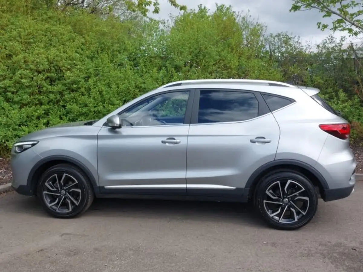 2023-mg-zs-suv-15-vti-tech-exclusive-big-3