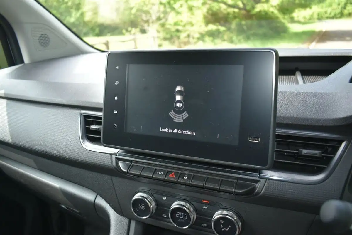 2024-renault-kangoo-e-ll21-e-tech-advance-rc-panel-big-19