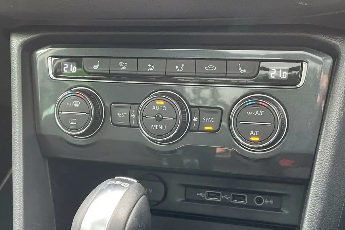 2019-volkswagen-tiguan-15-tsi-sel-big-37