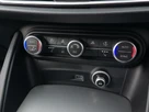 2020-alfa-romeo-stelvio-20-veloce-small-16