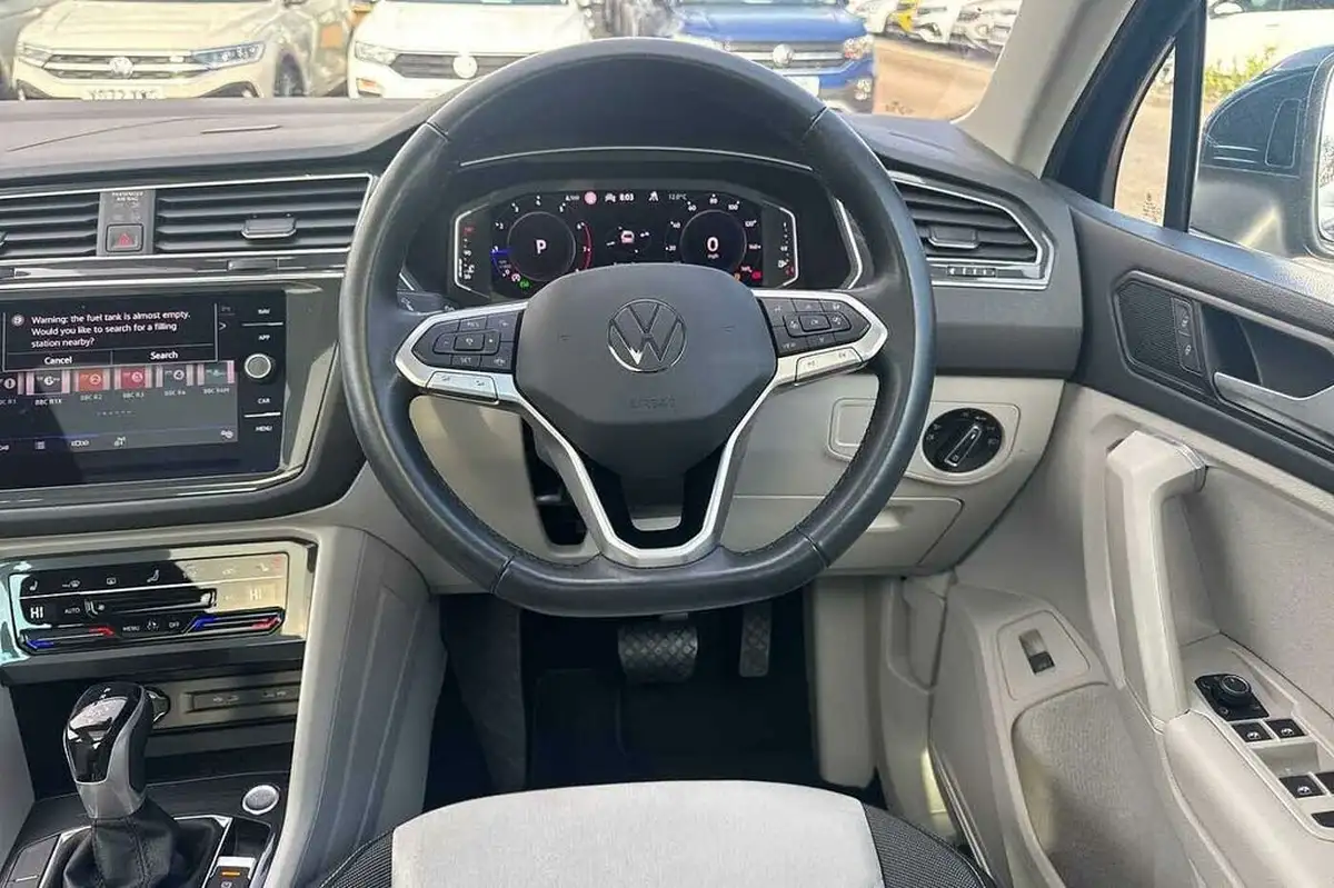 2021-volkswagen-tiguan-15-tsi-elegance-big-12