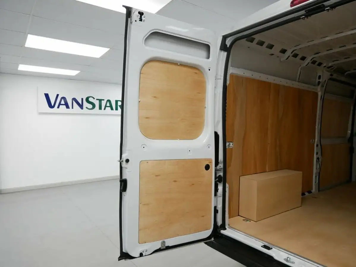 2023-citroen-relay-22bluehdi-35-l3h2-enterprise-edition-panel-big-23