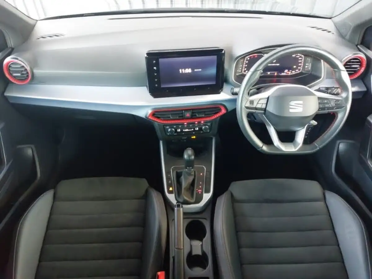 2022-seat-arona-10-tsi-fr-sport-dsg-big-2