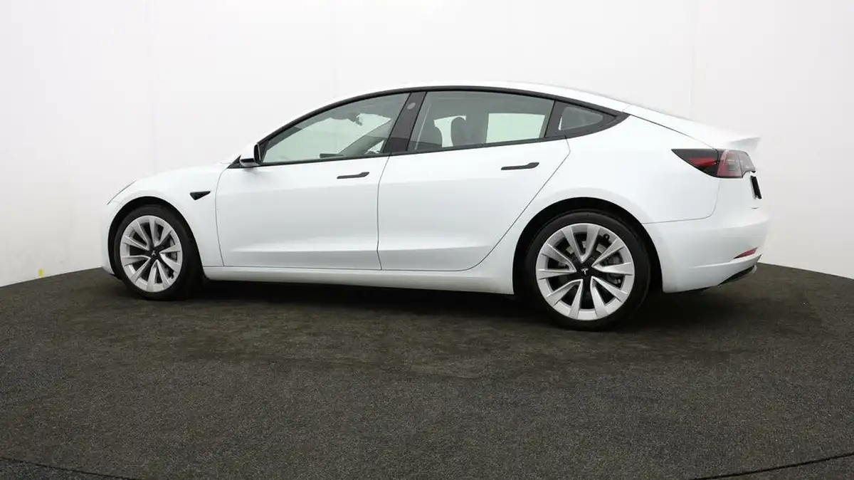 2021-tesla-model-3-e-long-range-awd-big-63