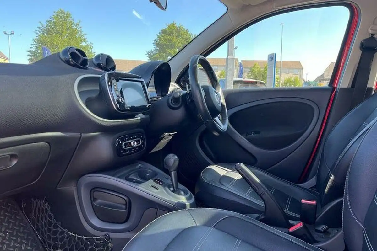 2017-smart-forfour-09-prime-sport-89bhp-premiumss-twinamic-big-17